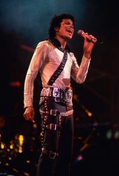 BAD WORLD TOUR  83ee78232529566