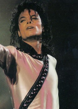 BAD WORLD TOUR  8b5dfb232529423