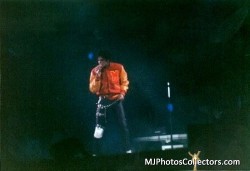 BAD WORLD TOUR  964477232525073