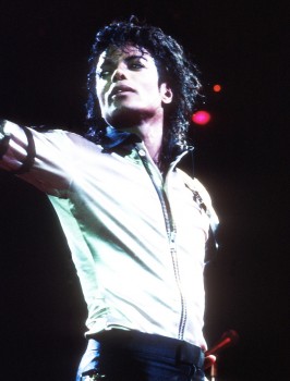 BAD TOUR VARIOUS  5a6b5f232549786