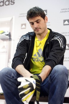 Iker Casillas , su novio - Página 12 08c884250878971