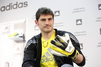 Iker Casillas , su novio - Página 12 B97dcd250878827