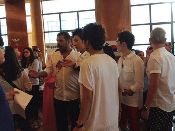 [PICS] 130629 NU'EST entrevista + mini show na Turquia (Turkey) 02bf6e263501620