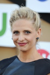  Sarah Michelle Gellar  5e61e1268834337