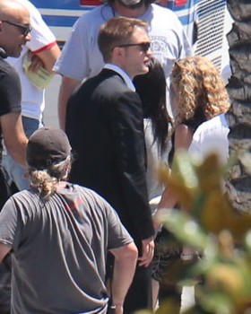 18 Agosto - Nuevas imágenes HQ de Rob en el set de "Map to the Stars" en LA!!! (17 Agosto) 72d193271039947