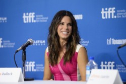 Sandra Bullock  3047cc274991442