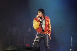 BAD WORLD TOUR  065c91232525023