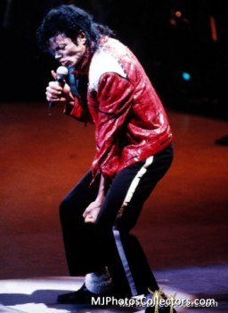 BAD WORLD TOUR  6846b3232521624