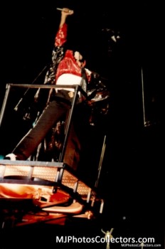 BAD WORLD TOUR  A8bde6232520794