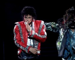 BAD WORLD TOUR  Af4d6b232524940