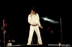 BAD WORLD TOUR  B166f9232527464