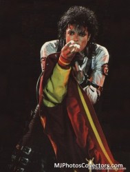 BAD WORLD TOUR  B19cd1232525214