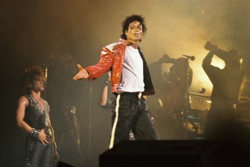 BAD WORLD TOUR  C52f3e232520482