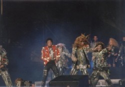 BAD WORLD TOUR  F01675232524886