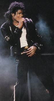 BAD WORLD TOUR  82efc1232532944