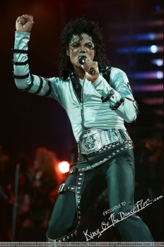 BAD TOUR VARIOUS  873fef232550614