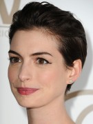 Anne Hathaway 446f9f234224207