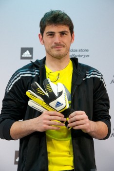 Iker Casillas , su novio - Página 12 Ca8ac0250879084