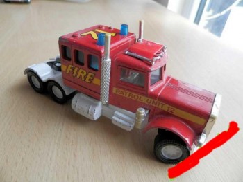 Matchbox Super kings K-134 A Peterbilt mit Feuerlöschflugzeug 96cbe0263402069