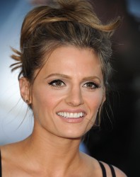 Stana Katic  Cedc19269429669