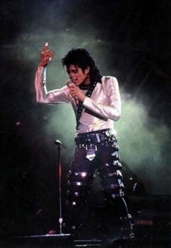 BAD WORLD TOUR  706574232529664