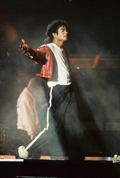 BAD WORLD TOUR  B2a348232520529