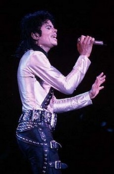 BAD WORLD TOUR  D21cc9232529658