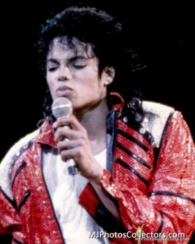 BAD WORLD TOUR  Fa5d0c232520807