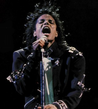 BAD WORLD TOUR  Ec031a232533017