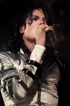 BAD TOUR VARIOUS  4a60b9232551103