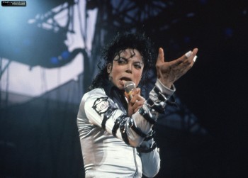 BAD TOUR VARIOUS  5973f7232550482