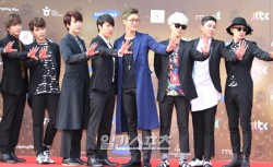 [RAND] Fotos do Tapete Vermelho no '27ª Golden Disk Awards' F91fa7232830793