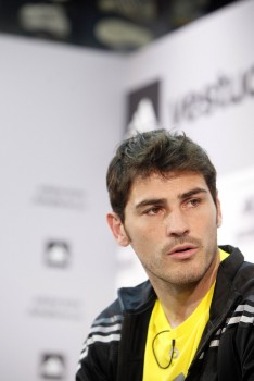 Iker Casillas , su novio - Página 12 1f59ea250878961