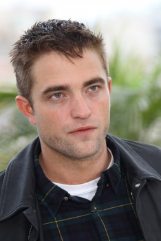 19 Mayo - Rob en el Photocall de Maps to the Stars en el Festival de Cine de Cannes 2014!!!! E22264327499994