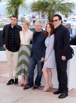 19 Mayo - Rob en el Photocall de Maps to the Stars en el Festival de Cine de Cannes 2014!!!! 969c05327500946