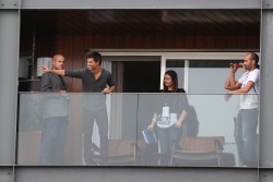 Taylor Lautner - Imagenes/Videos de Paparazzi / Estudio/ Eventos etc. - Página 38 625e50216935783