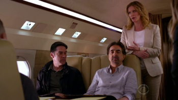 Criminal Minds : Beyond Borders Crossover CM S10e19 - Pilot 1c088e406036042