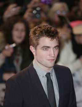 EVENTO-Premier AMANECER 2 en Londres (14/11/12) C2e7b9220424153