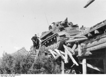 Panzer division. 39fa64223039159