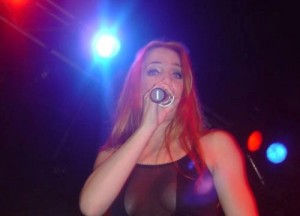 Fotos de Simone Simons - Página 15 7247e4232315004