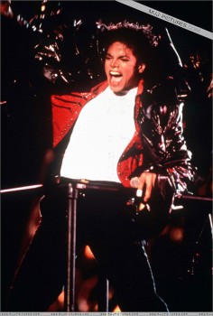 BAD WORLD TOUR  3bfa52232519926