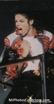 BAD WORLD TOUR  340c2b232521355