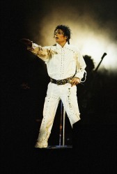 BAD WORLD TOUR  50f335232527232