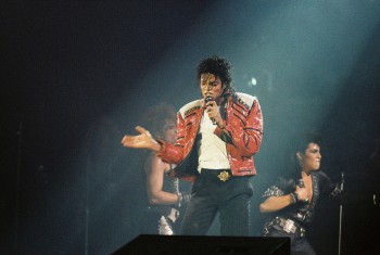 BAD WORLD TOUR  78b6c4232520452