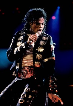 BAD WORLD TOUR  Bfb212232529495