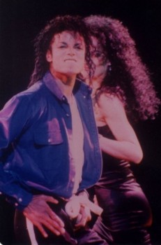 BAD WORLD TOUR  A775a4232533960