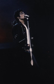 BAD WORLD TOUR  Df0924232532850