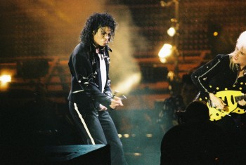 BAD WORLD TOUR  Fc8699232533072