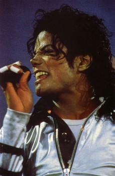 BAD TOUR VARIOUS  9148fb232549370