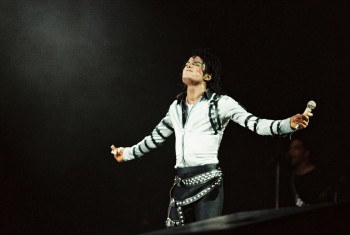 BAD TOUR VARIOUS  4a85b3232552119